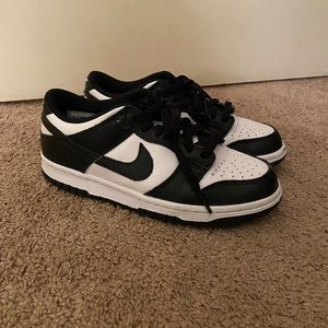 Nike Panda Dunks